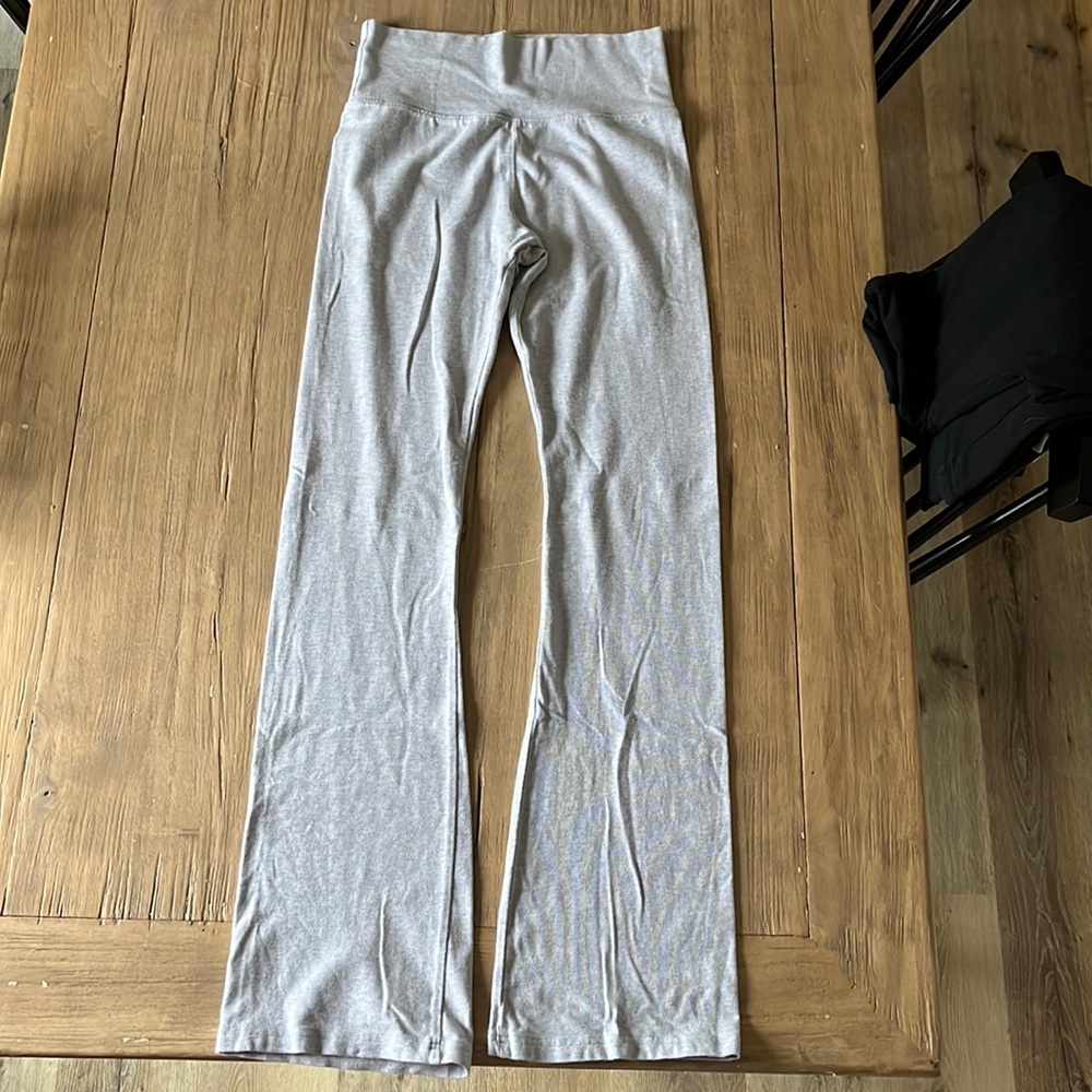 Brandy Melville leggings